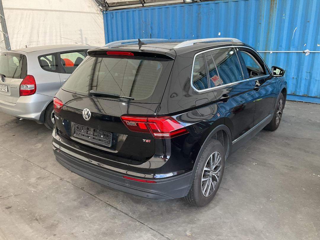 Photo '15' of Volkswagen Tiguan TSI Comfortline 2WD Photo '15' of Volkswagen Tiguan TSI Comfortline 2WD