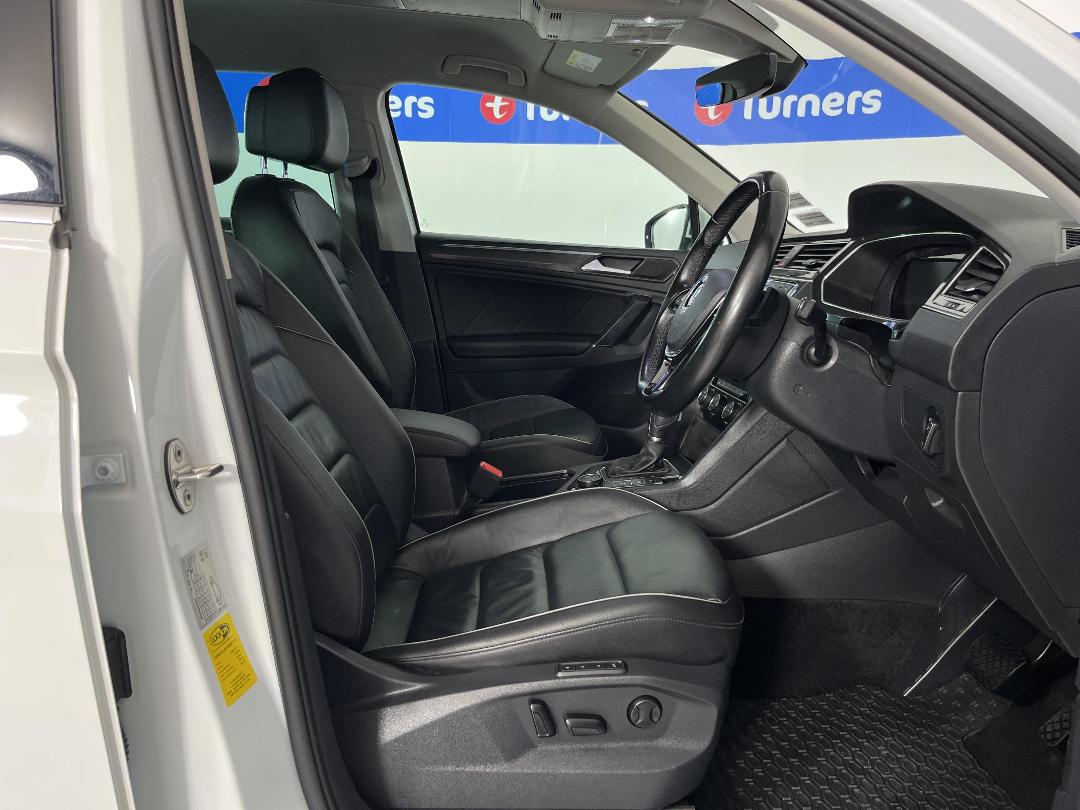 Photo '16' of Volkswagen Tiguan