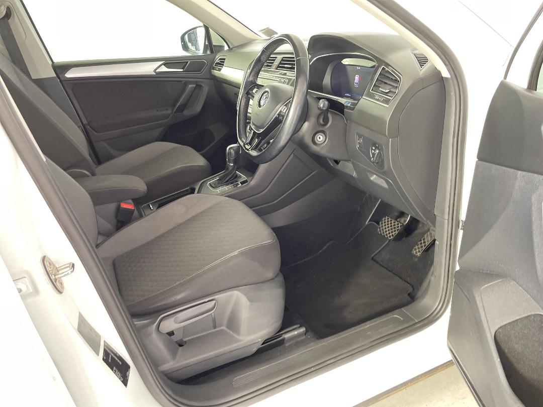 Photo '16' of Volkswagen Tiguan