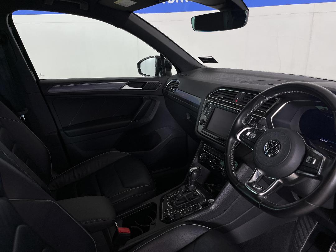 Photo '16' of Volkswagen Tiguan