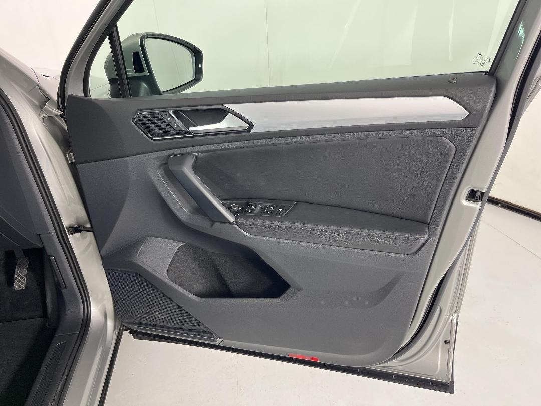 Photo '15' of Volkswagen Tiguan