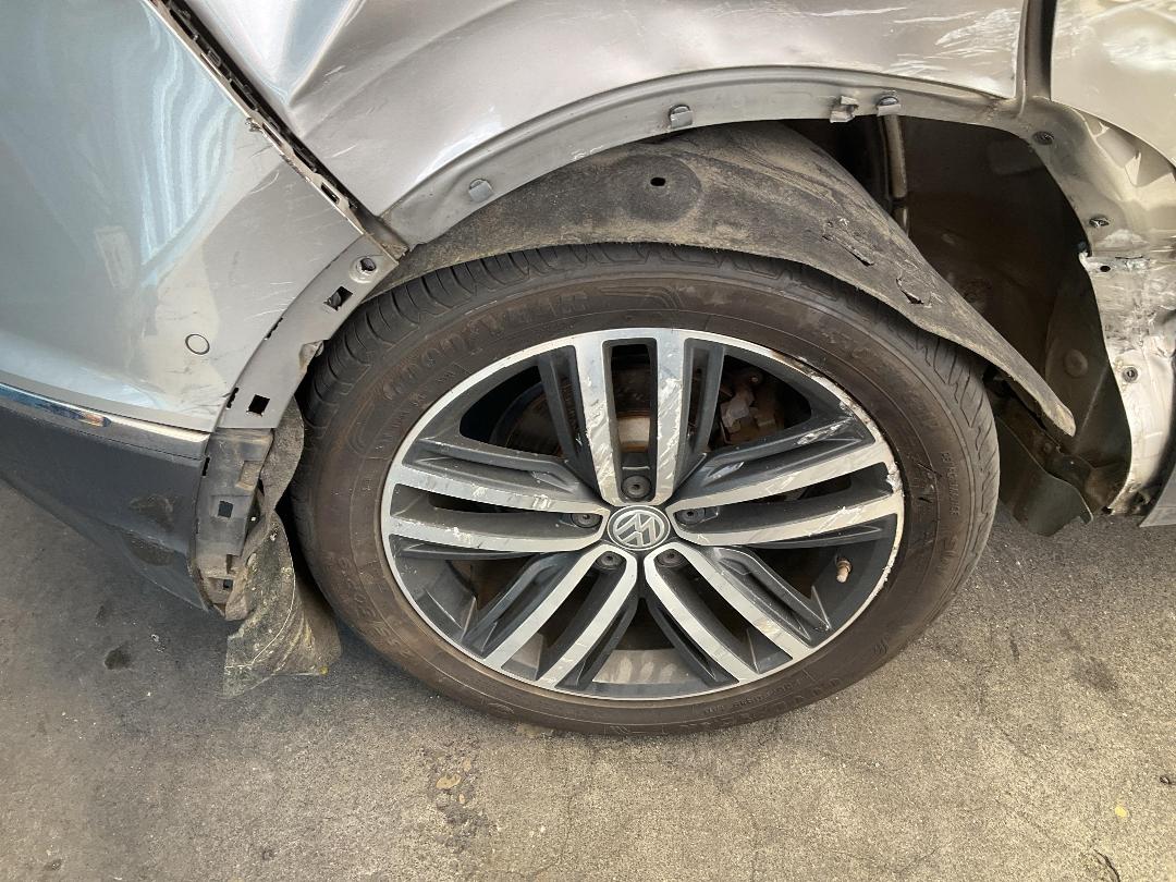 Photo '14' of Volkswagen Tiguan TSI Highline 4Motion Photo '14' of Volkswagen Tiguan TSI Highline 4Motion