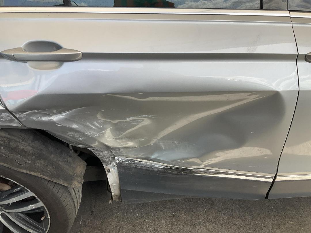 Photo '16' of Volkswagen Tiguan TSI Highline 4Motion Photo '16' of Volkswagen Tiguan TSI Highline 4Motion