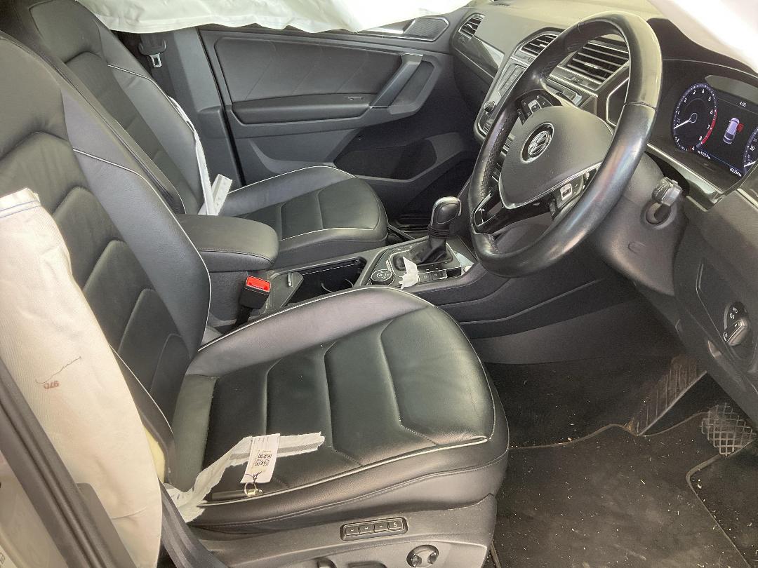 Photo '18' of Volkswagen Tiguan TSI Highline 4Motion Photo '18' of Volkswagen Tiguan TSI Highline 4Motion