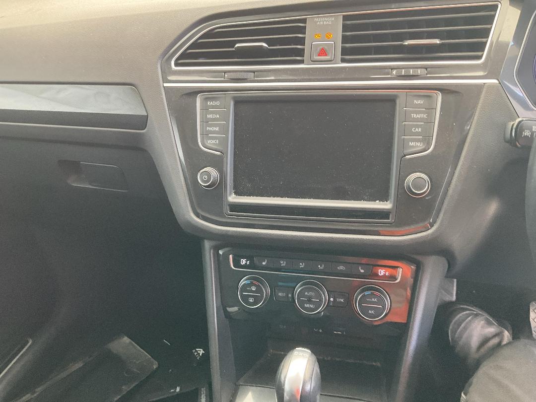 Photo '22' of Volkswagen Tiguan TSI Highline 4Motion Photo '22' of Volkswagen Tiguan TSI Highline 4Motion