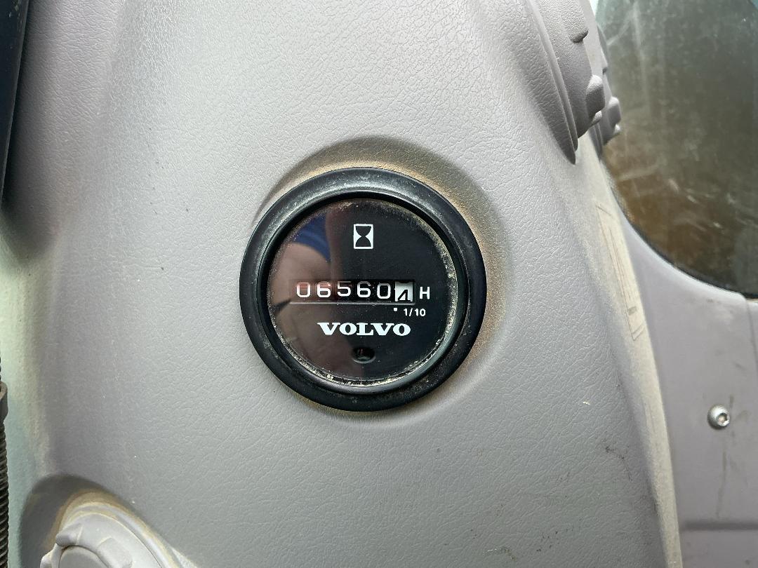 Photo '13' of Volvo EC145CL Excavator