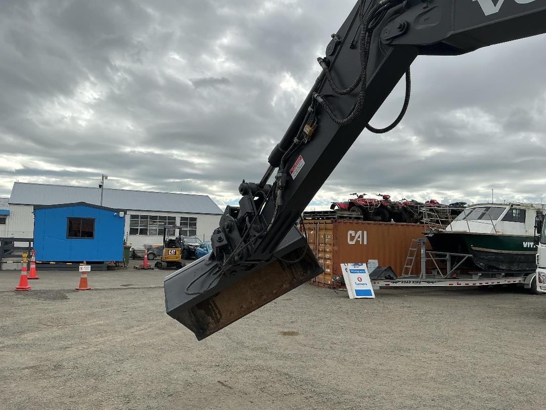 Photo '35' of Volvo EC145CL Excavator