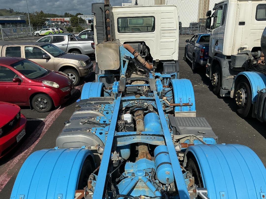 Photo '28' of Volvo FM 540 SERIES 4 8X4R Cab Chassis Photo '28' of Volvo FM 540 SERIES 4 8X4R Cab Chassis