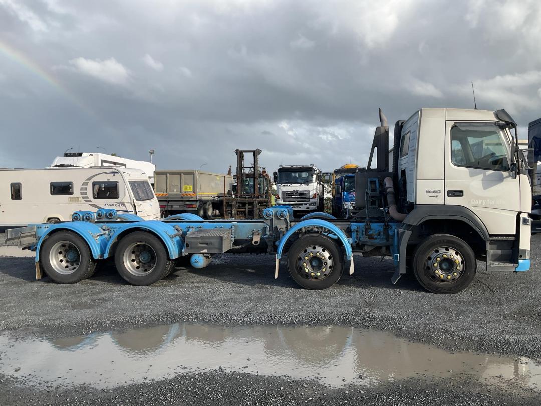 Photo '3' of Volvo FM540 Cab Chassis