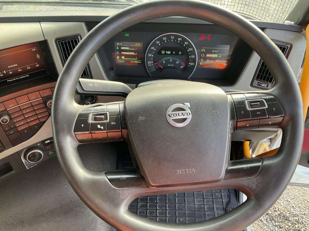 Photo '13' of Volvo FM540 Cab Chassis