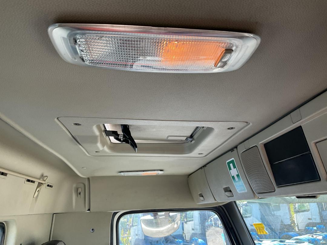 Photo '16' of Volvo FM540 Cab Chassis