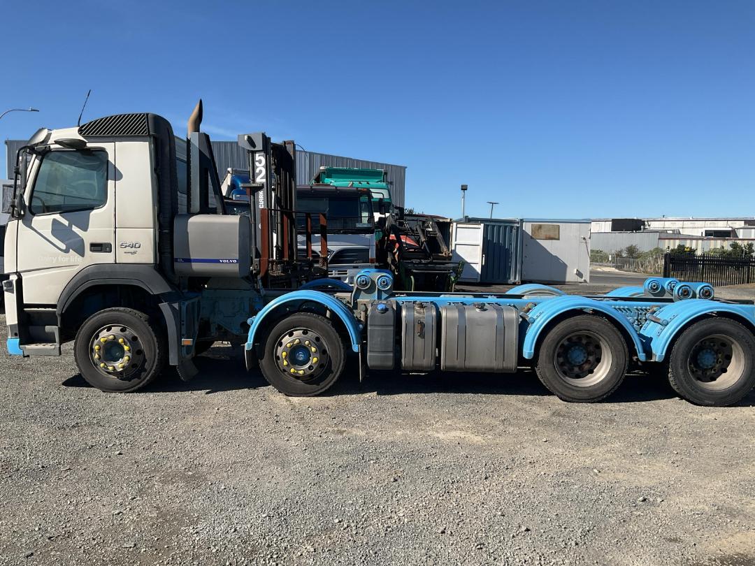 Photo '7' of Volvo FM540 Cab Chassis