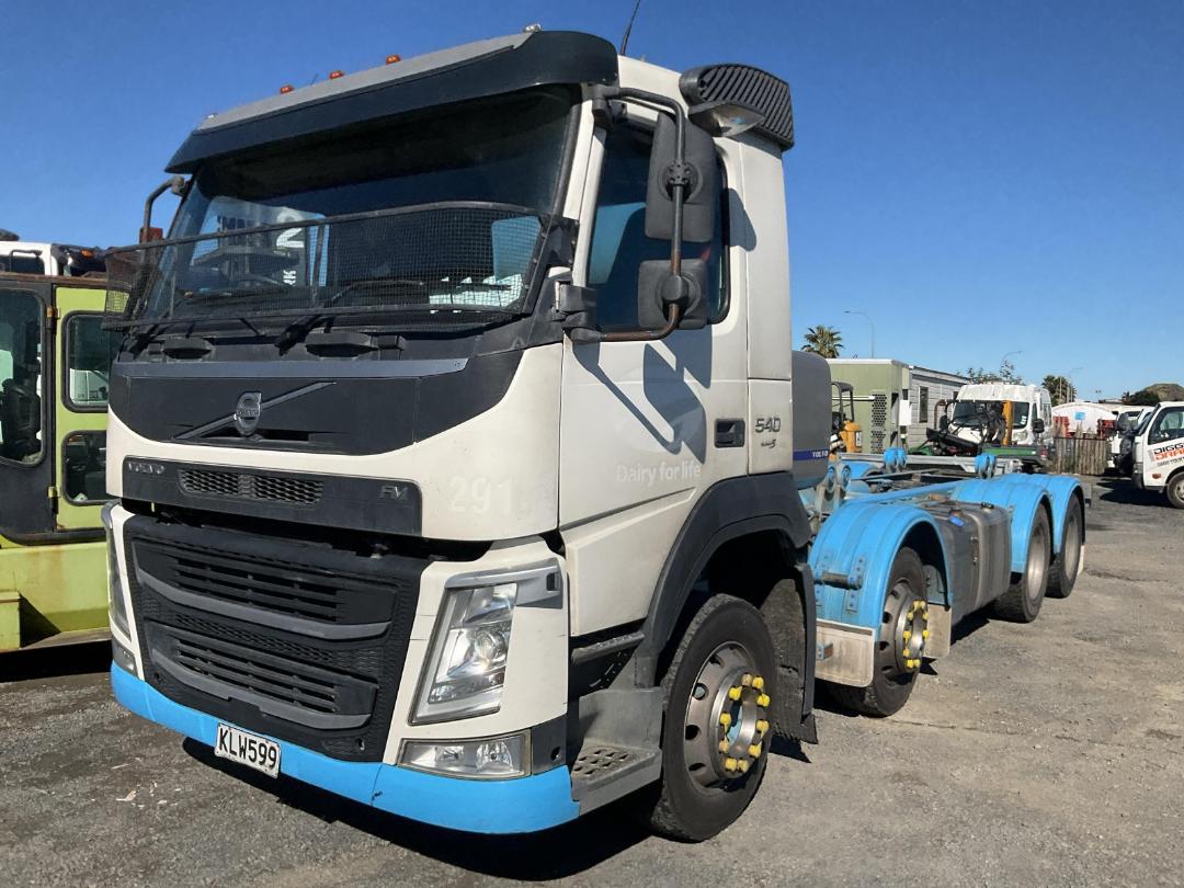 Photo '9' of Volvo FM540 Cab Chassis