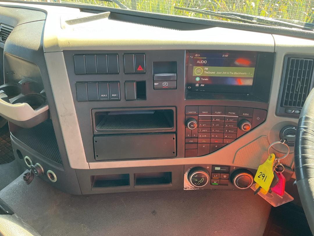 Photo '13' of Volvo FM540 Cab Chassis