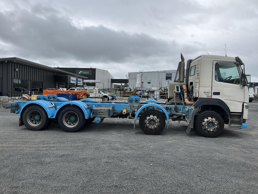 Photo '3' of Volvo FM540 Cab Chassis