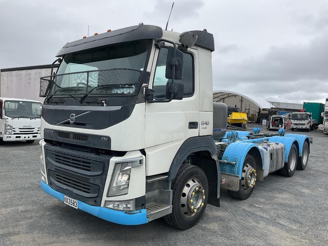 Photo '9' of Volvo FM540 Cab Chassis