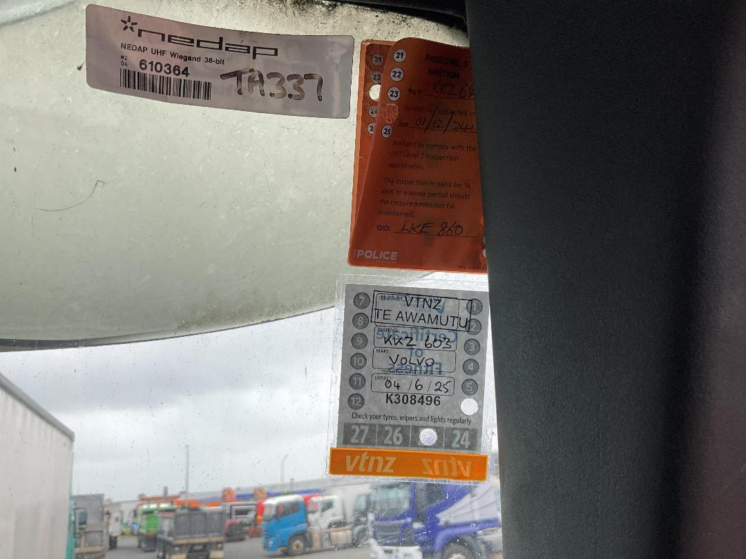 Photo '35' of Volvo FM540 Cab Chassis