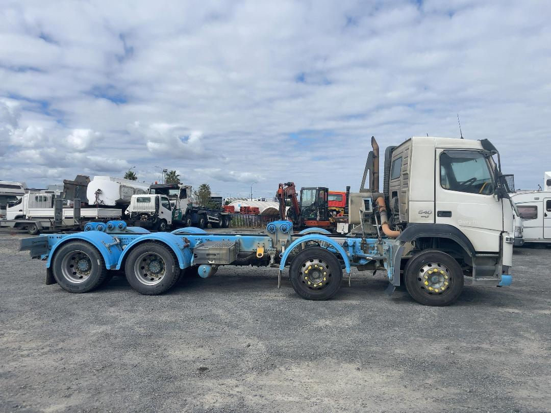 Photo '3' of Volvo FM540 Cab Chassis