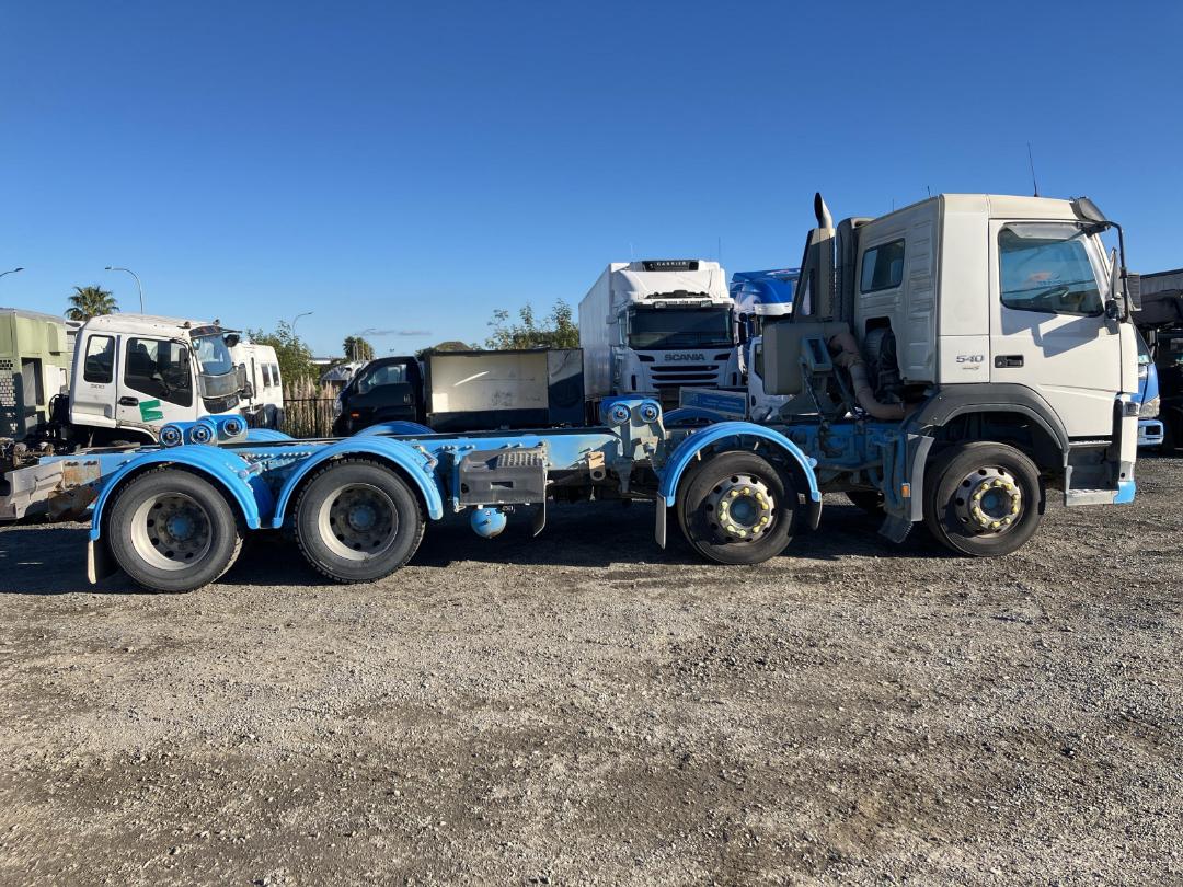 Photo '3' of Volvo FM540 Cab Chassis Photo '3' of Volvo FM540 Cab Chassis