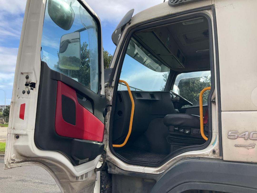 Photo '19' of Volvo FM540 Cab Chassis