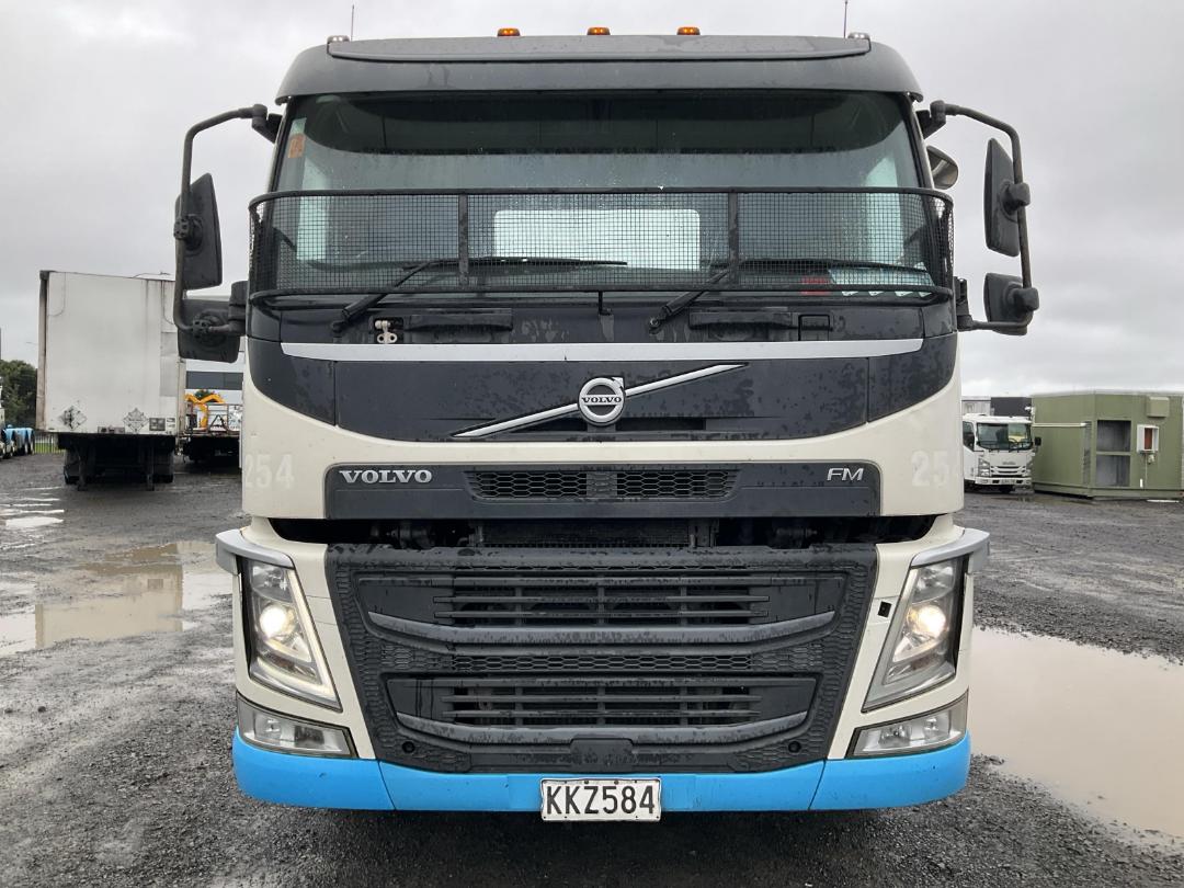 Photo '10' of Volvo FM540 Cab Chassis