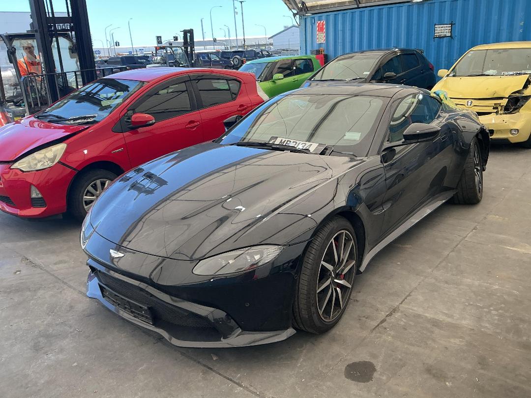 Photo '3' of Aston Martin Vantage