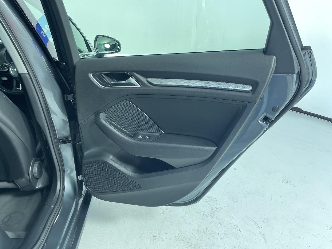 Photo '19' of Audi A3 Photo '19' of Audi A3