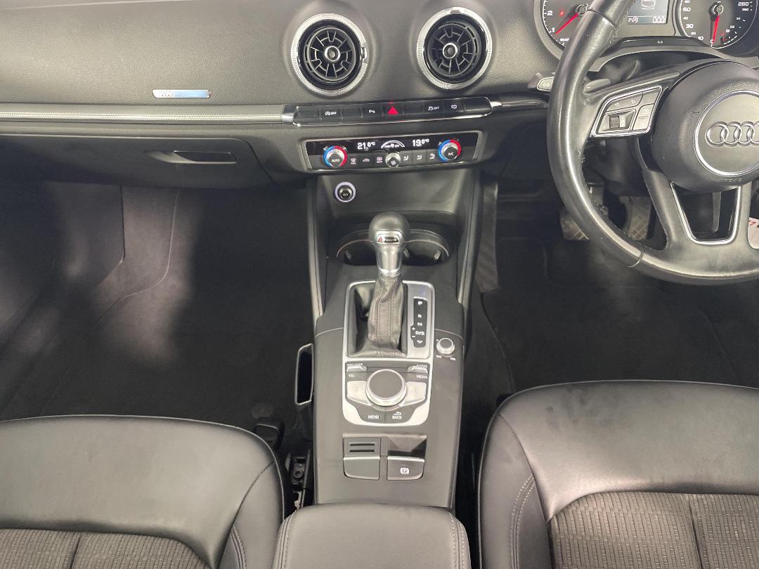 Photo '18' of Audi A3 Photo '18' of Audi A3