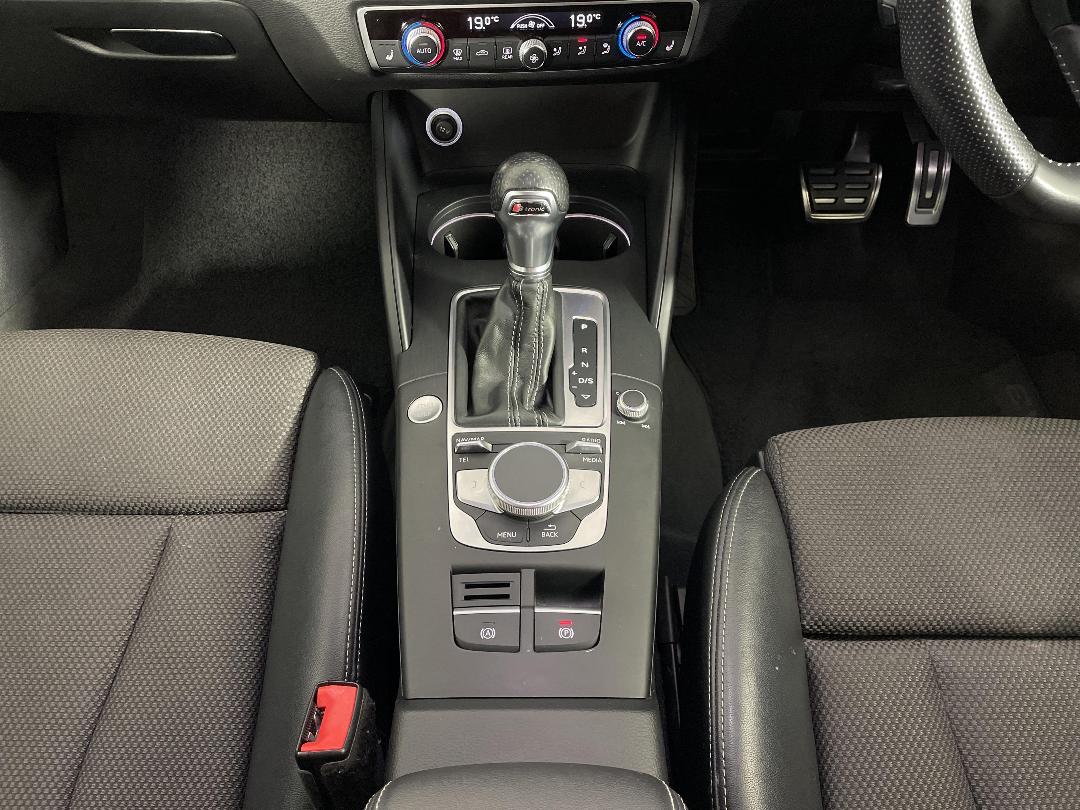 Photo '18' of Audi A3