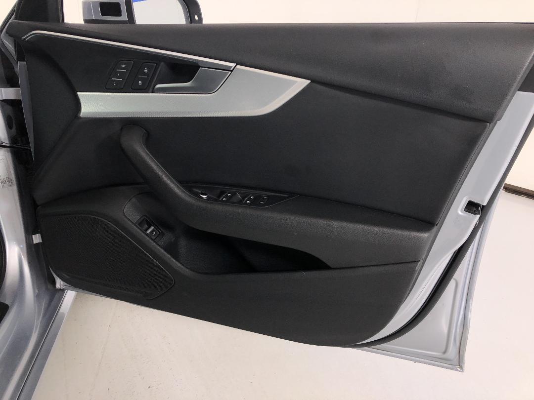 Photo '15' of Audi A4