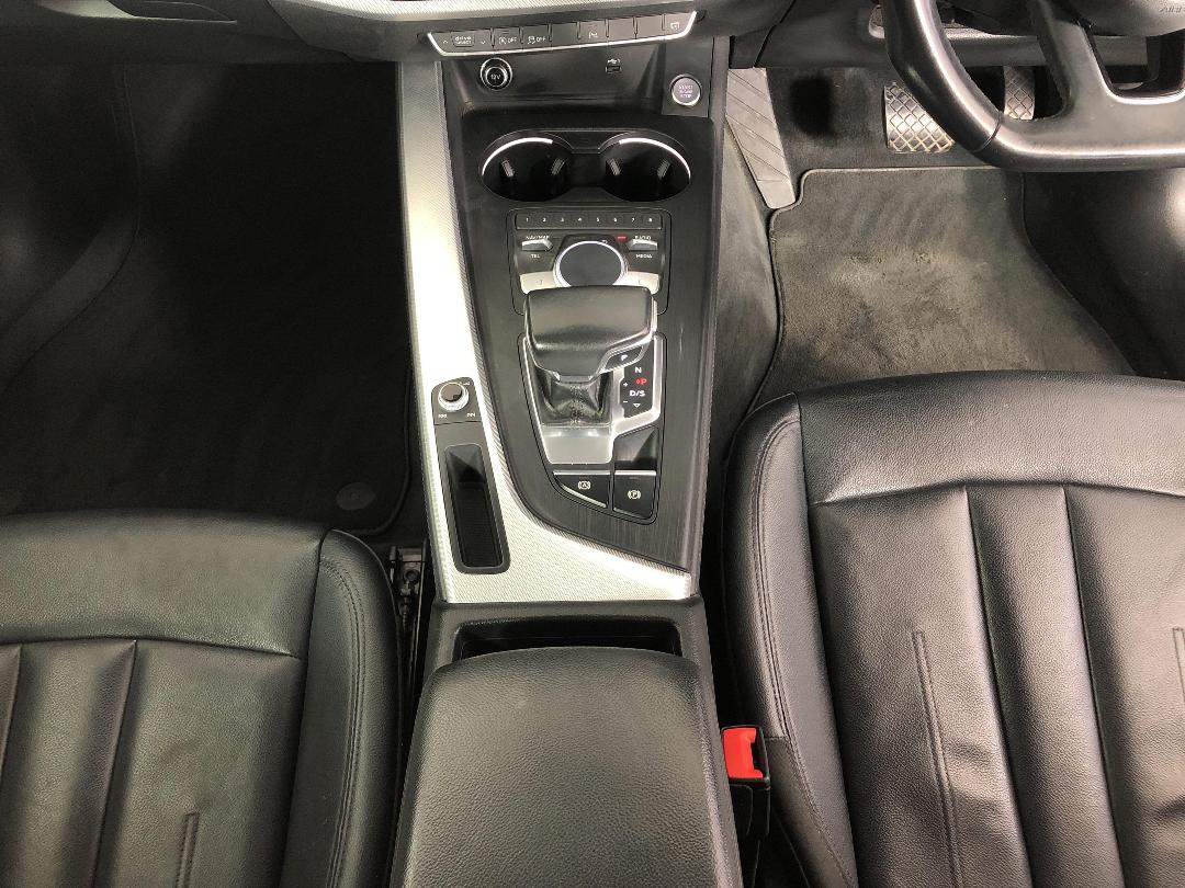 Photo '18' of Audi A4