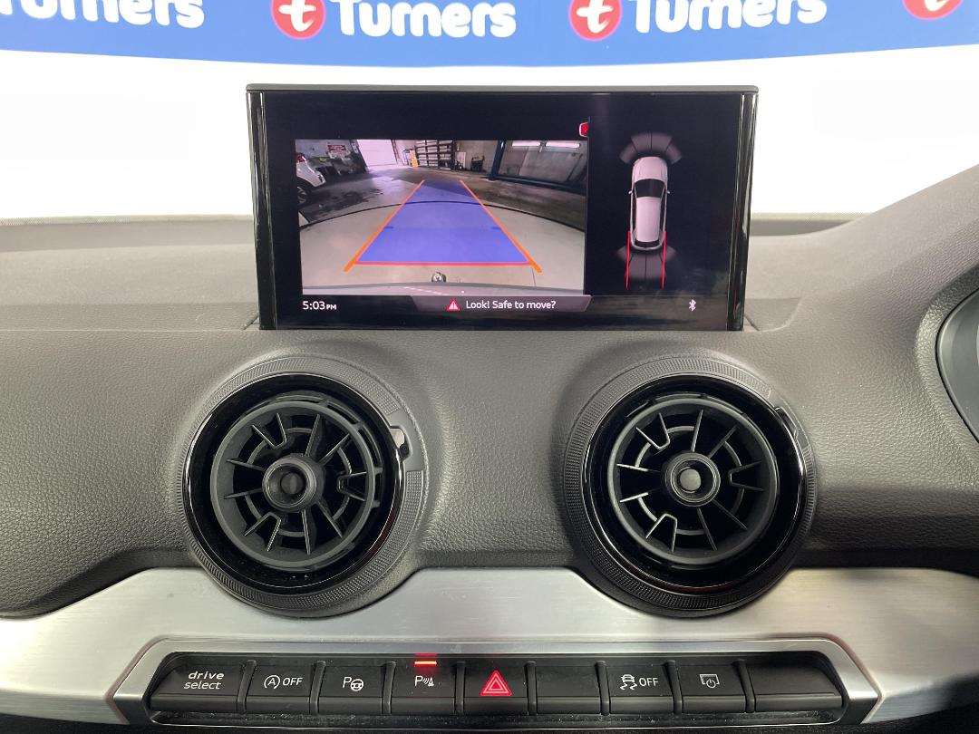 Photo '28' of Audi Q2