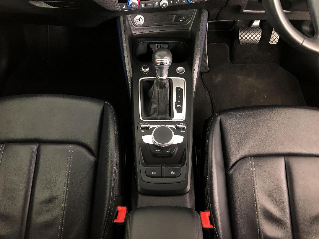 Photo '18' of Audi Q2