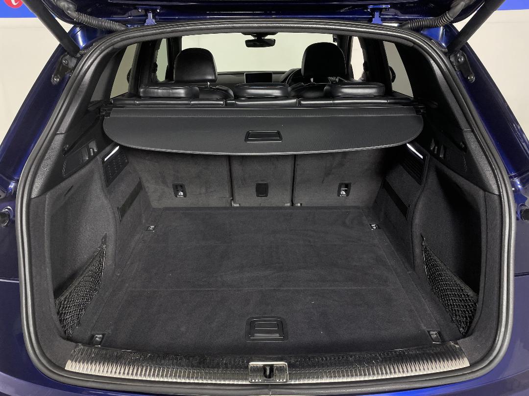 Photo '14' of Audi Q5 Photo '14' of Audi Q5