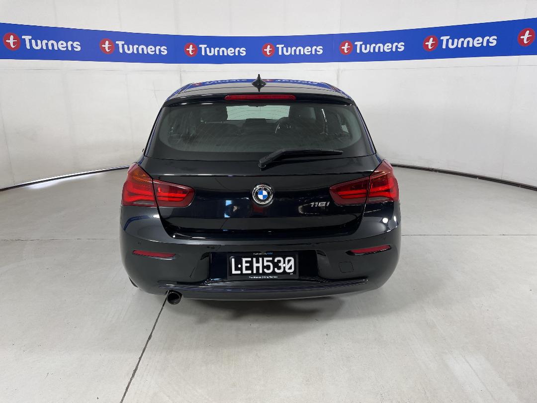 Photo '6' of BMW 118I Photo '6' of BMW 118I