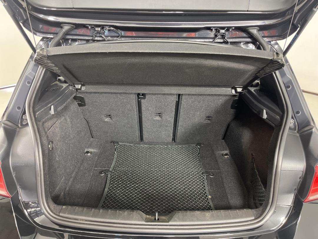 Photo '14' of BMW 118I Photo '14' of BMW 118I