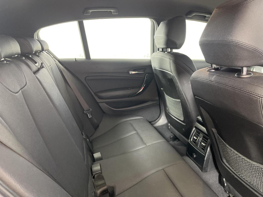 Photo '20' of BMW 118I Photo '20' of BMW 118I