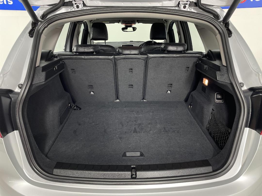 Photo '14' of BMW 2 Series