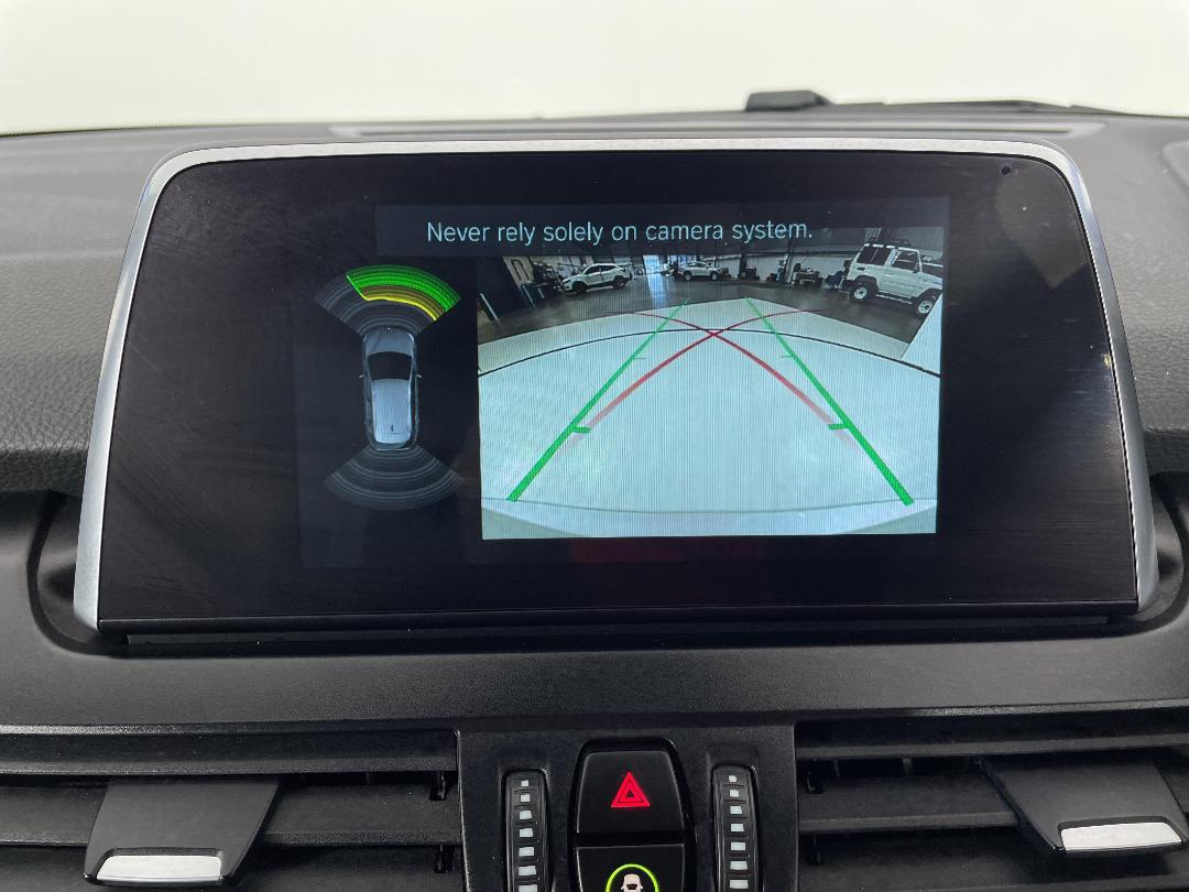 Photo '29' of BMW 2 Series