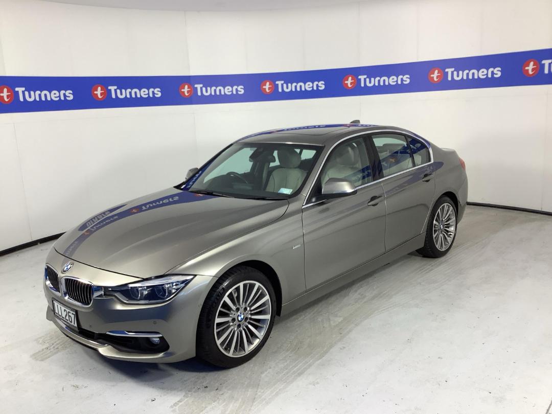 Photo '4' of BMW 330I Photo '4' of BMW 330I