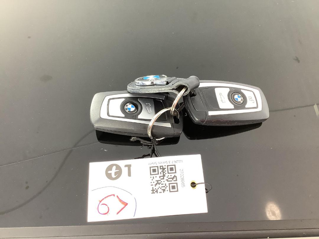 Photo '22' of BMW 330I Photo '22' of BMW 330I