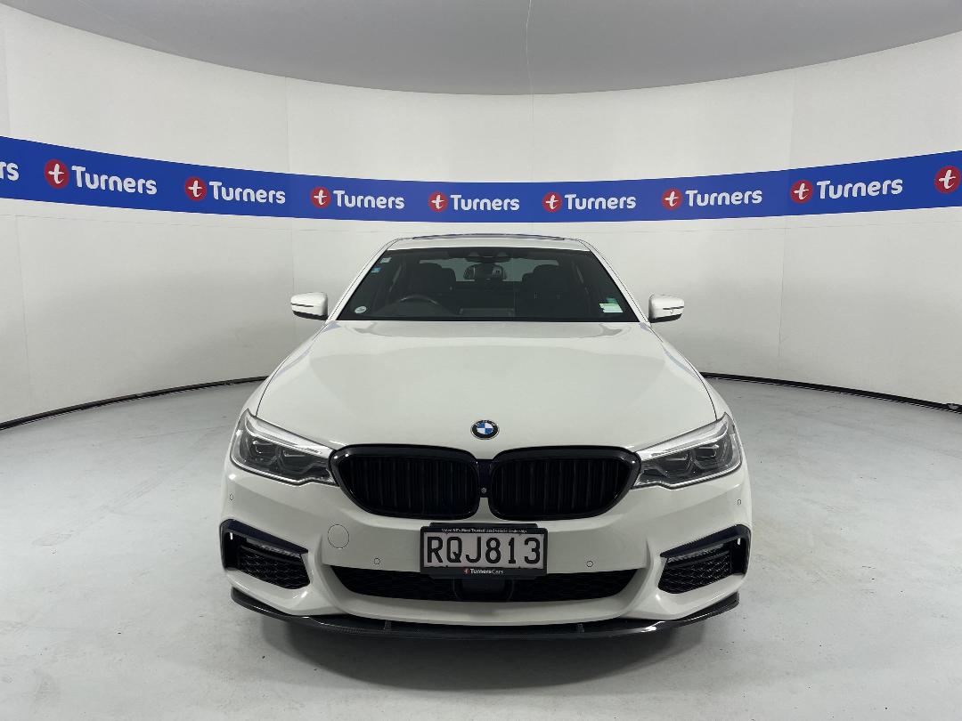 Photo '2' of BMW 540I