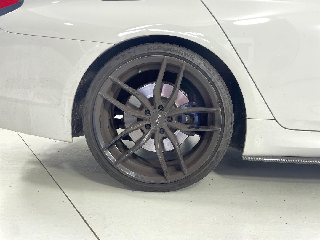 Photo '12' of BMW 540I