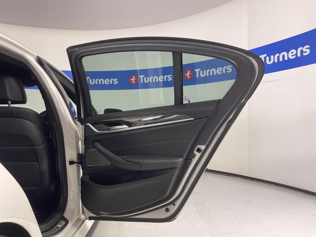 Photo '19' of BMW 540I