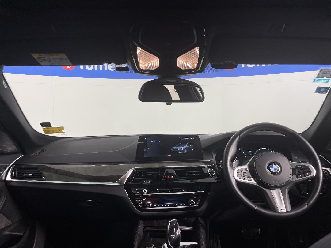 Photo '17' of BMW 540I