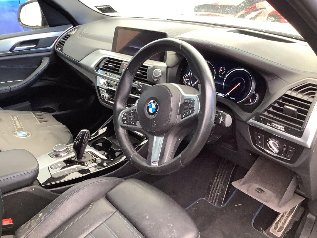 Photo '11' of BMW X3 X30I