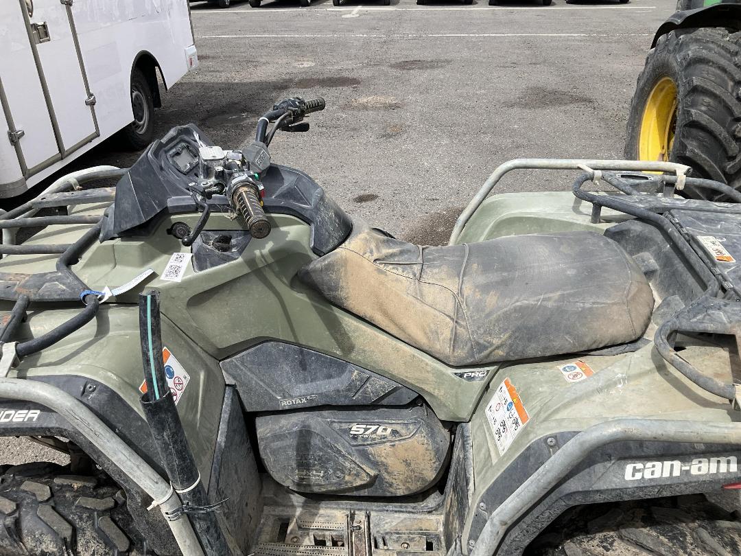 Photo '7' of Can-am 570 Photo '7' of Can-am 570