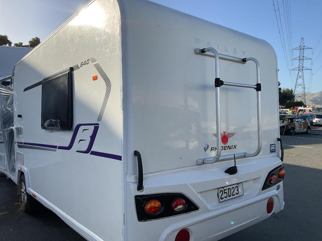 Photo '3' of CARAVAN BAILEY PHOENIX Caravan - Single Photo '3' of CARAVAN BAILEY PHOENIX Caravan - Single