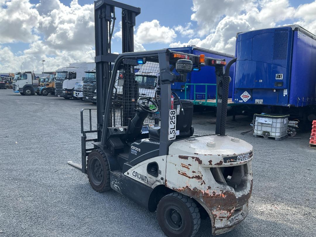 Photo '4' of Crown CD30S Forklift