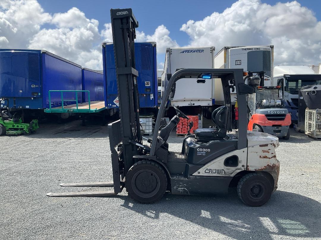 Photo '3' of Crown CD30S Forklift